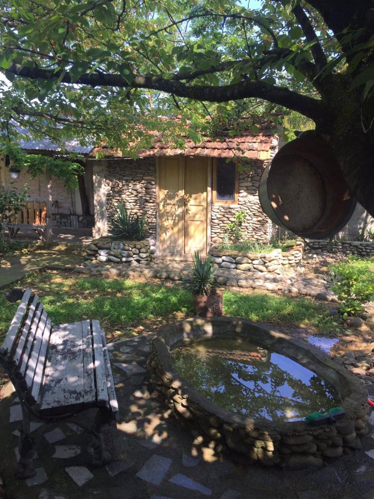 Mera Hostel Partskhanaqanevi Bagian luar foto