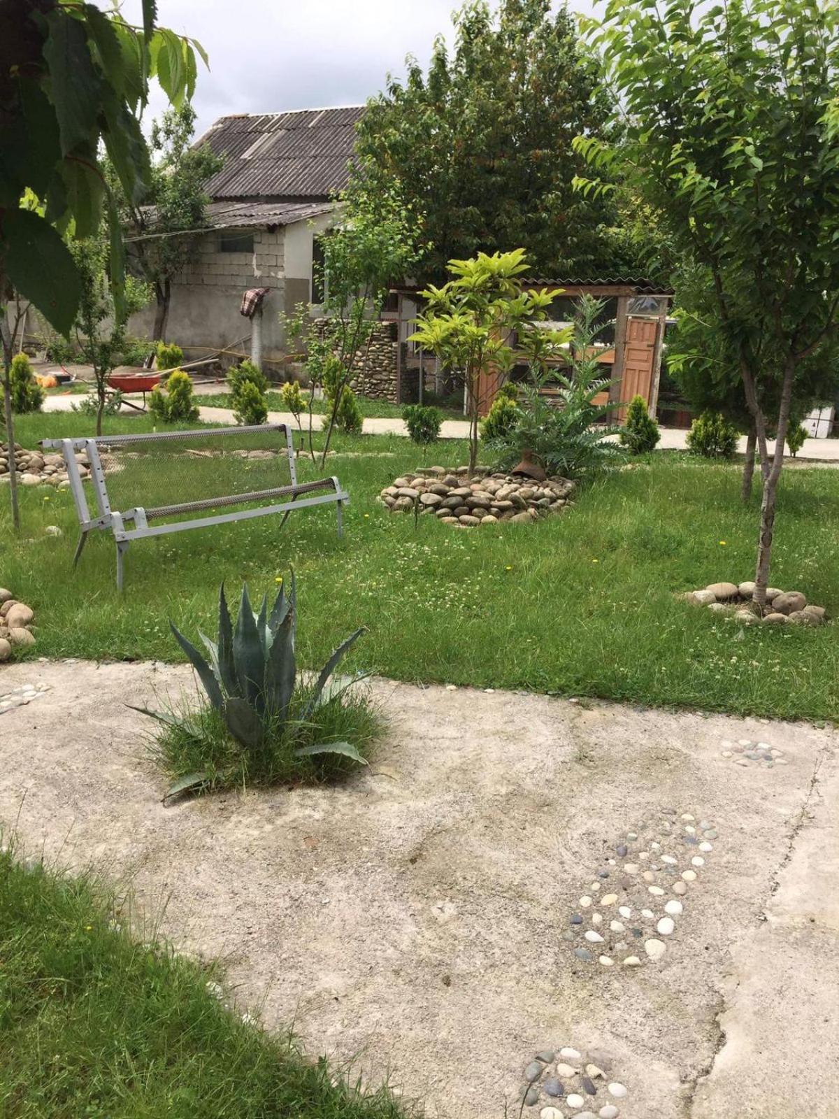 Mera Hostel Partskhanaqanevi Bagian luar foto