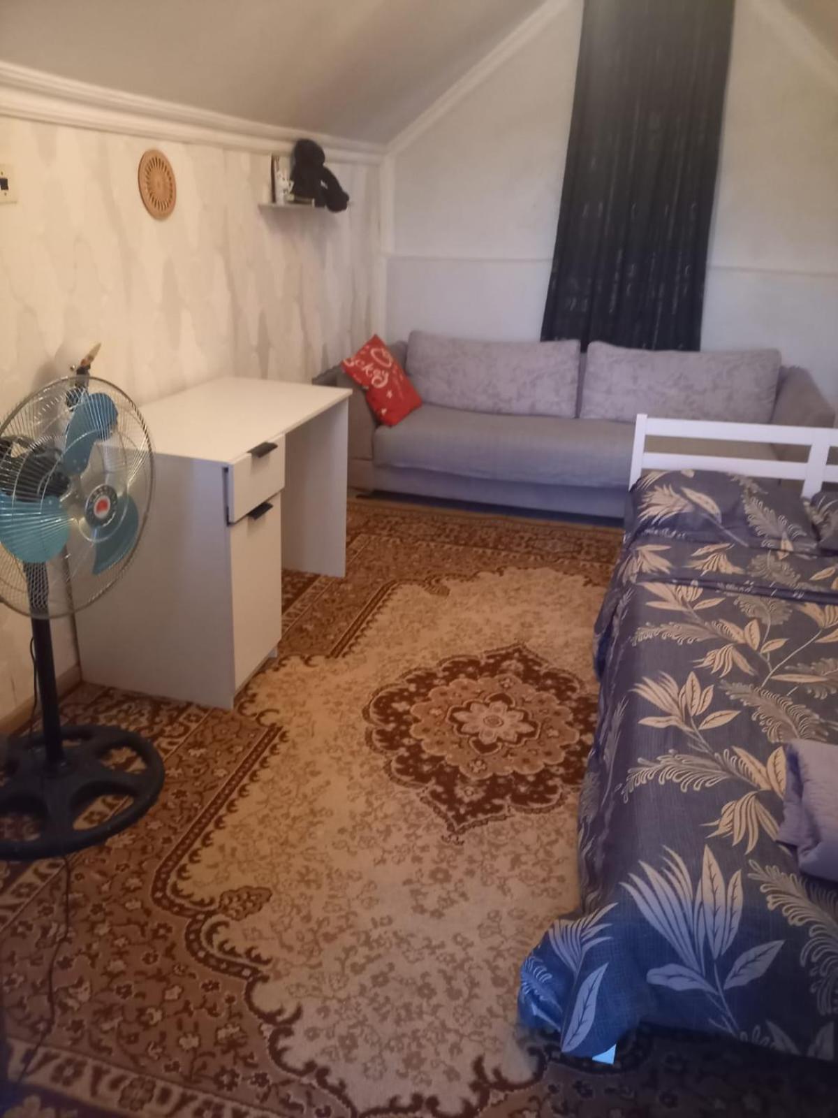 Mera Hostel Partskhanaqanevi Bagian luar foto